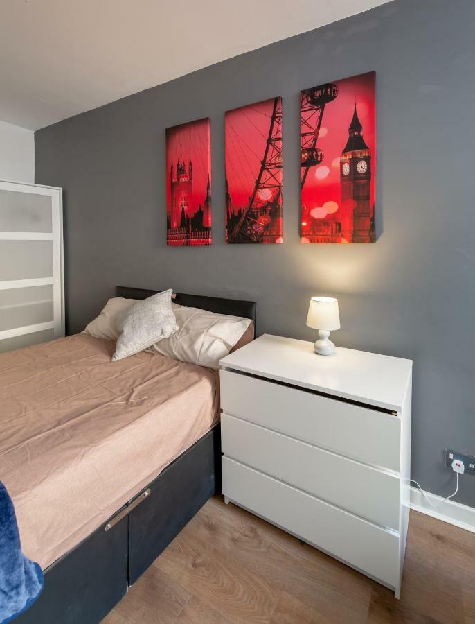 3 Bedroom Apartment Newcastle City Centre Экстерьер фото
