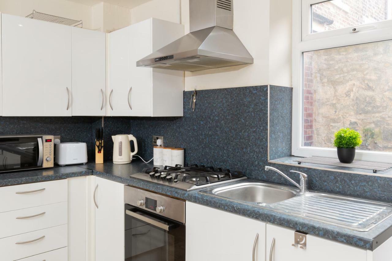 3 Bedroom Apartment Newcastle City Centre Экстерьер фото
