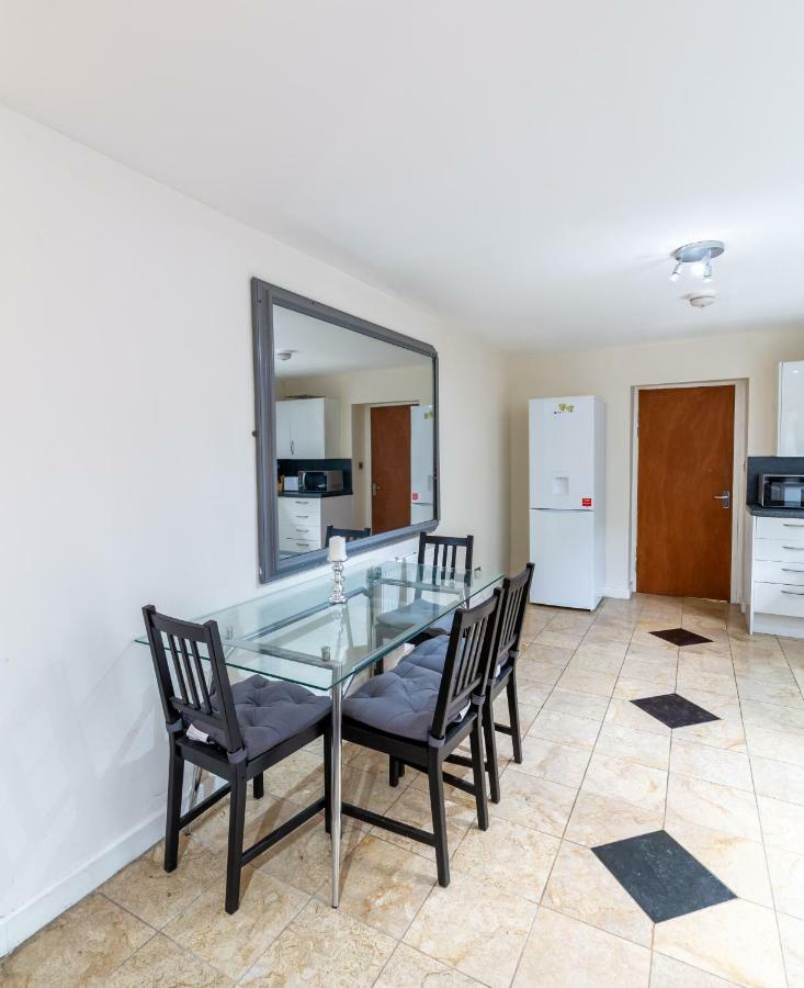 3 Bedroom Apartment Newcastle City Centre Экстерьер фото